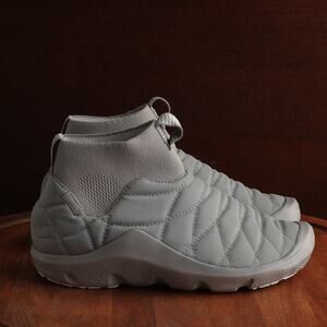 Oboz Boots Womens SZ 11 Gray Whakata Puffy Pull On Mid Comfort Casual Shoes NWOB